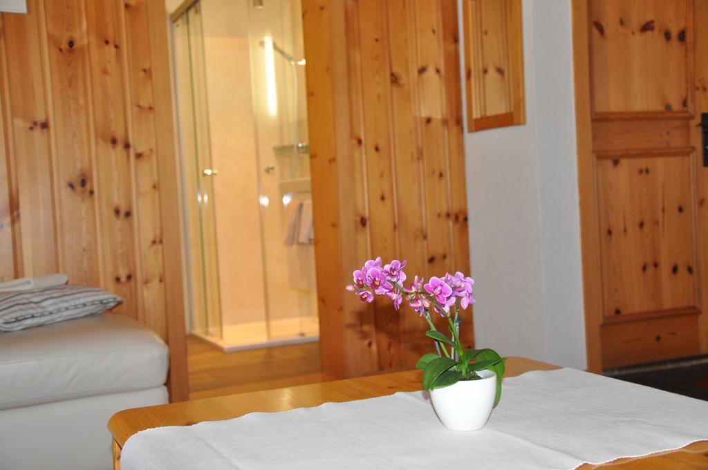 Ferienwohnungen Chalet Hohturnen Grindelwald Eksteriør billede