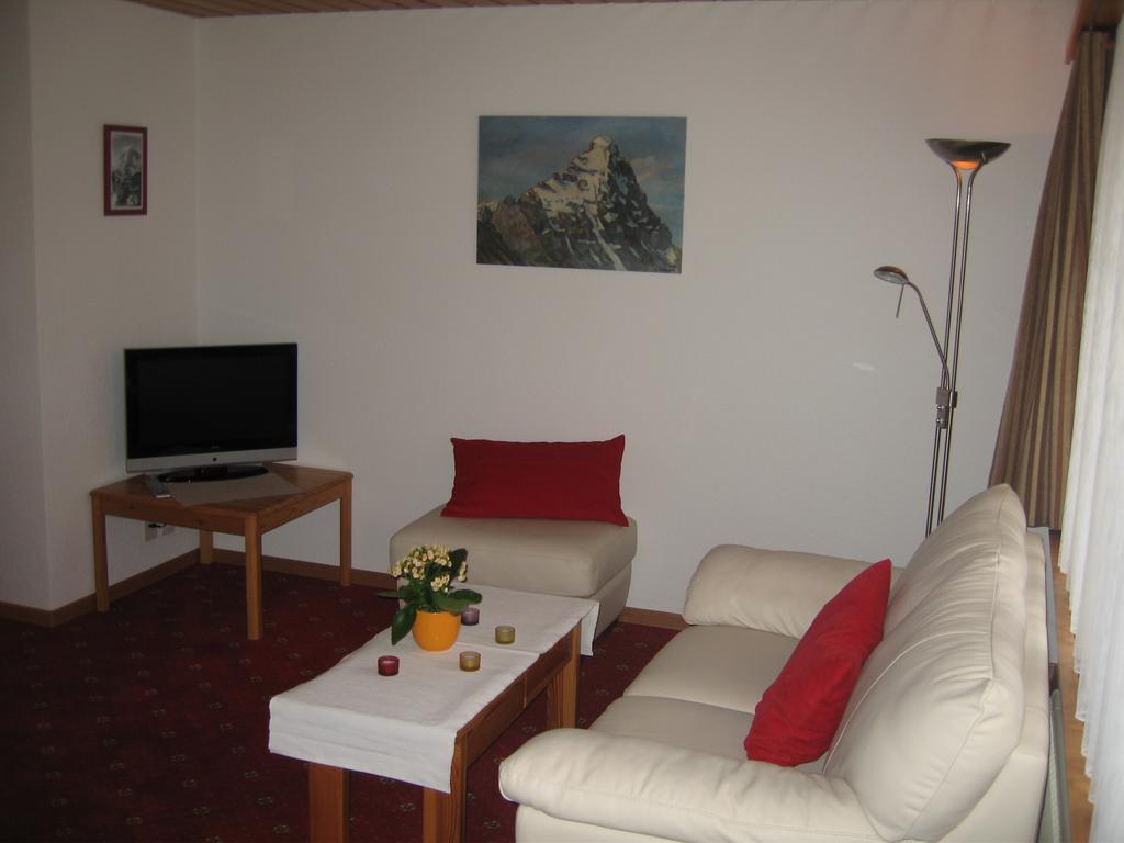 Ferienwohnungen Chalet Hohturnen Grindelwald Værelse billede