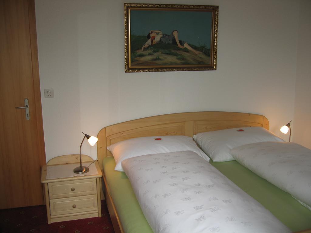 Ferienwohnungen Chalet Hohturnen Grindelwald Værelse billede